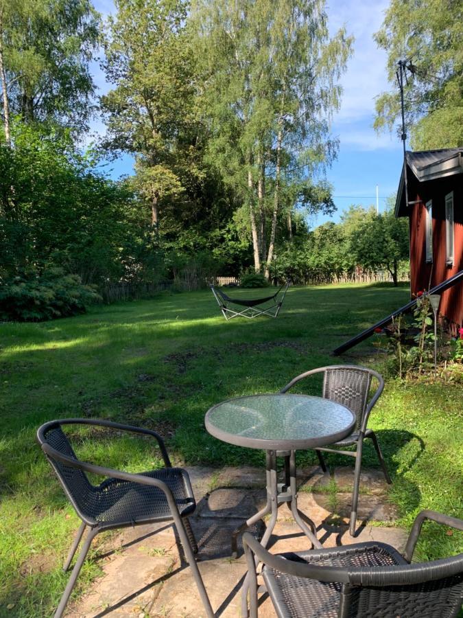 Sjoenaera Stuga Norrtälje Buitenkant foto